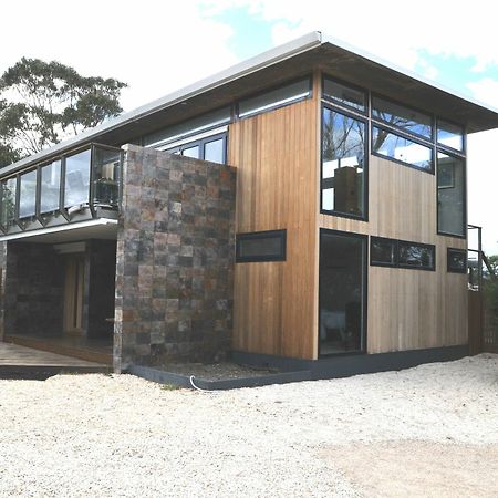 Malting Lagoon Guest House Coles Bay Exterior photo